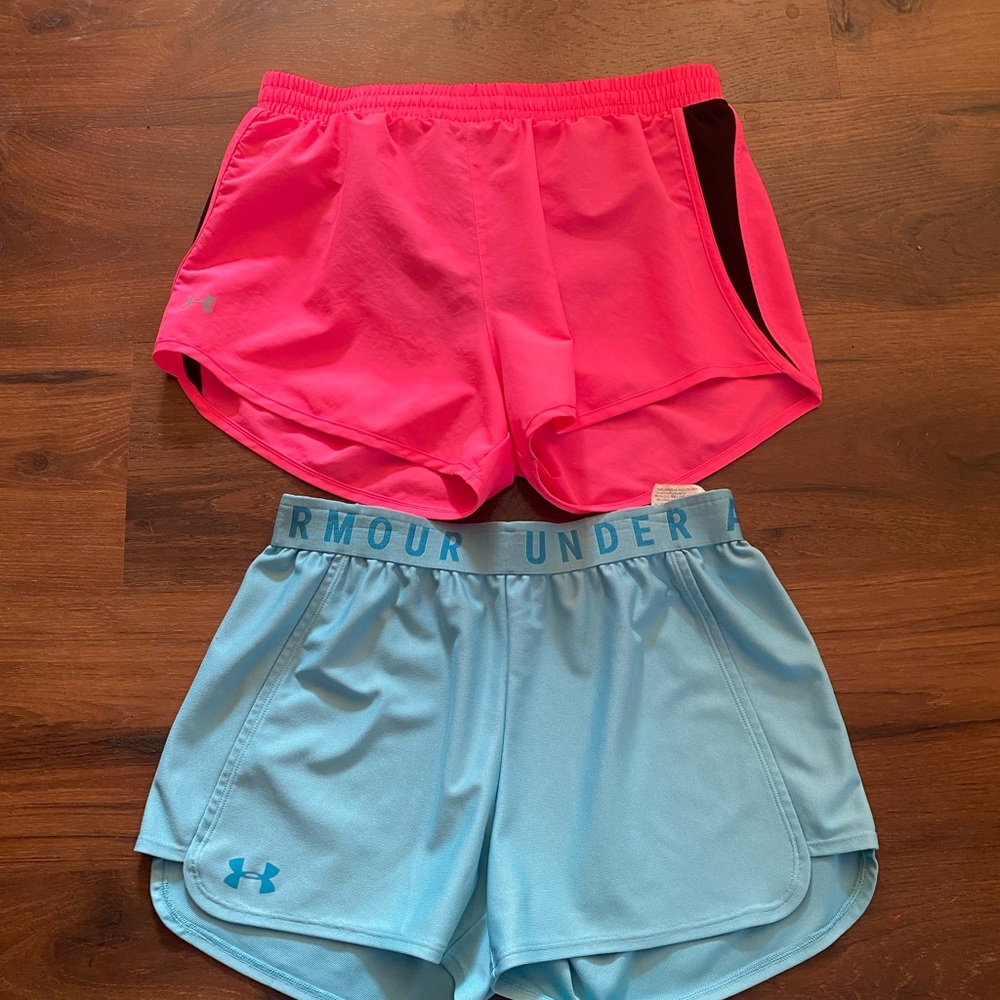 Ladies Under Armour Small Shorts